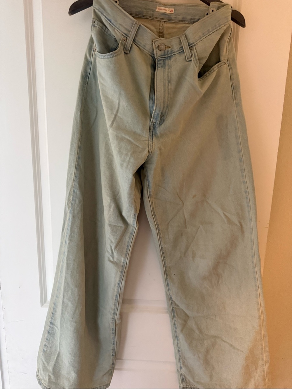 Levi's Wide-Leg Jeans cinch waist